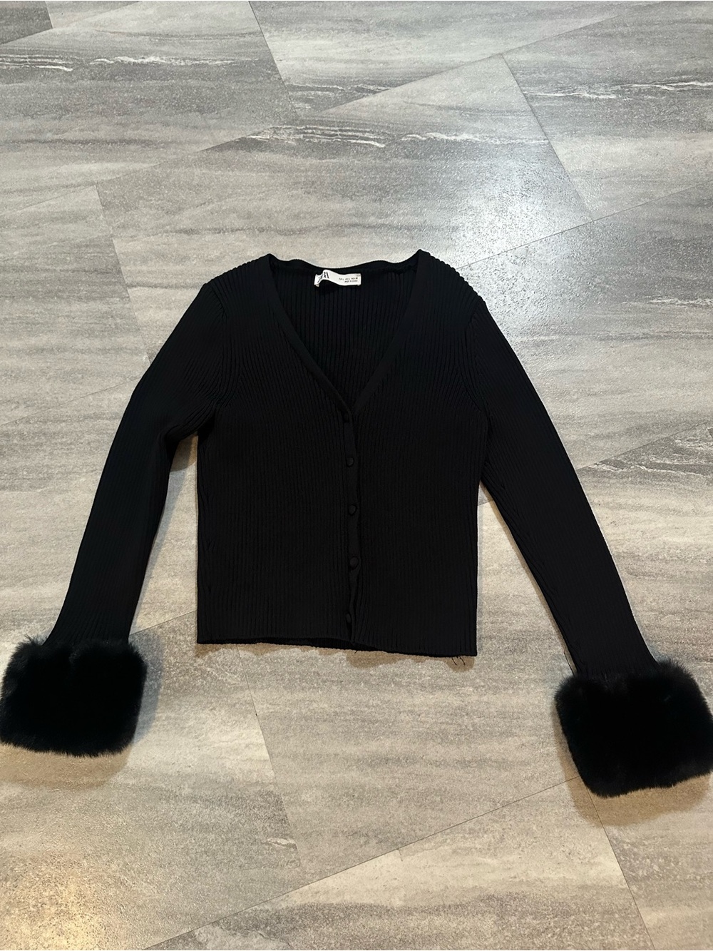 ZARA Faux Fur Cuff Black Cardigan
Size L